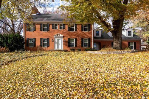 1 Oak Park Dr, Bettendorf, IA, 52722-3070 | Card Image