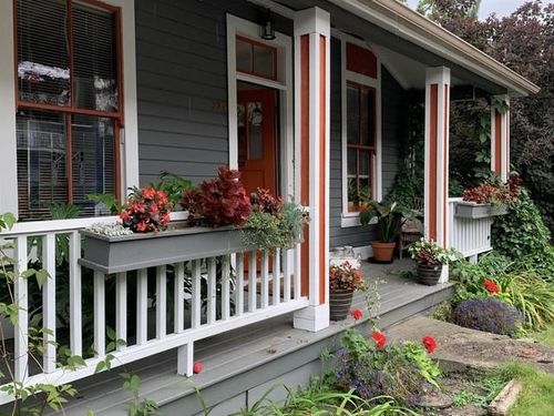 324 Tenth St, New Westminster, BC, V3M3Y5 | Card Image