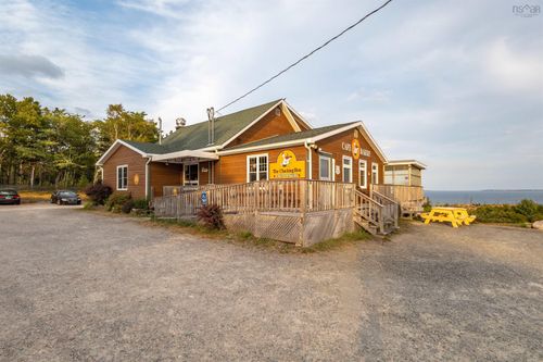 45073 Cabot Trail, Englishtown, NS, B0C1H0 | Card Image