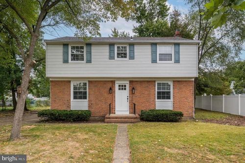 202 Buchanan Ave, Beverly, NJ, 08010-2110 | Card Image