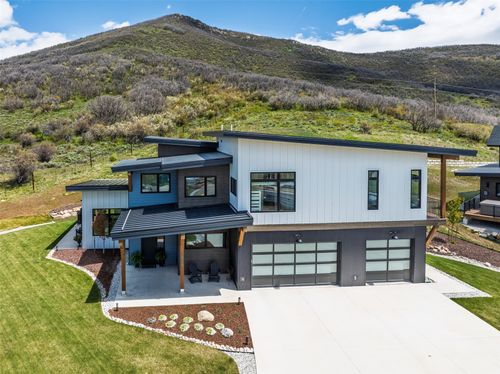 2050 Sunlight Dr, Steamboat Springs, CO, 80487-5314 | Card Image