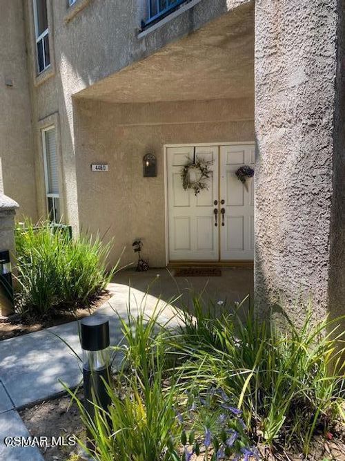 d-446 Kennerick Ln, Simi Valley, CA, 93065-6736 | Card Image