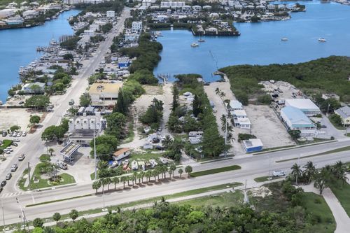 13755 Overseas Hwy, Marathon, FL, 33050-3553 | Card Image