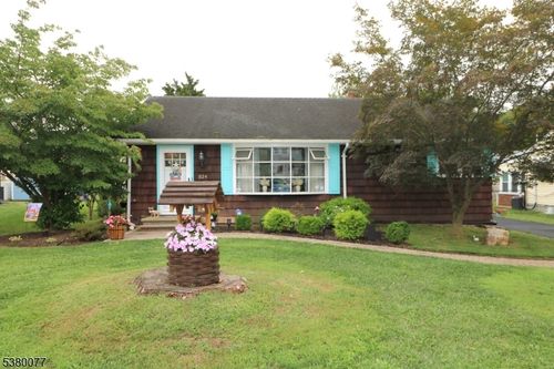 524 Imlay Pl, Bound Brook, NJ, 08805-1632 | Card Image