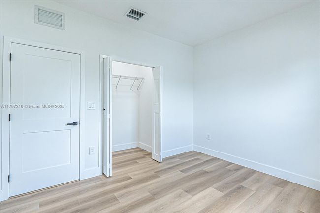 0 - 2739 Nw 7 Th St, House other with 4 bedrooms, 3 bathrooms and null parking in Fort Lauderdale FL | Image 25
