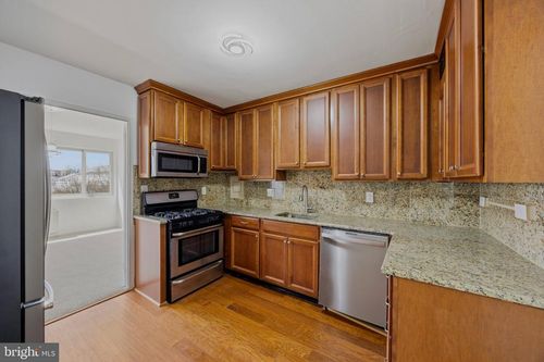 206-7121 Park Heights Ave, BALTIMORE, MD, 21215-1615 | Card Image