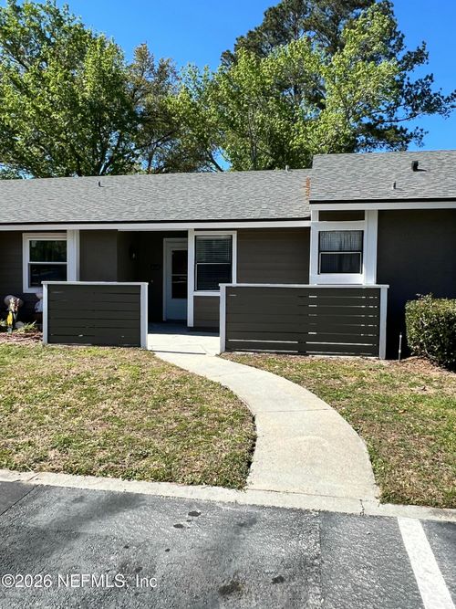 8322 Derbyshire Pl, Jacksonville, FL, 32244-5754 | Card Image