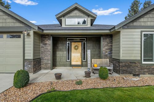 6490 Sw Ermine Rd, Terrebonne, OR, 97760-9020 | Card Image