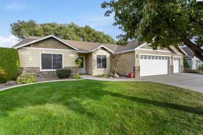 6211 Chehalis Lane, Home with 3 bedrooms, 1 bathrooms and null parking in Pasco WA | Image 3