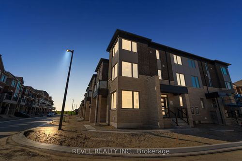 22 Vickerman Street, Brampton, ON, L7A5M7 | Card Image