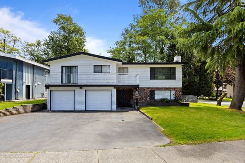 8864 Ursus Cres, Surrey, BC, V3V6L4 | Card Image