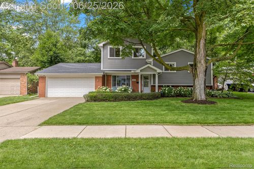 520 Byron St, Plymouth, MI, 48170-2244 | Card Image