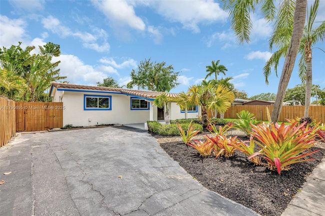 3480 Sw 20 Th St, House other with 3 bedrooms, 2 bathrooms and null parking in Fort Lauderdale FL | Image 4