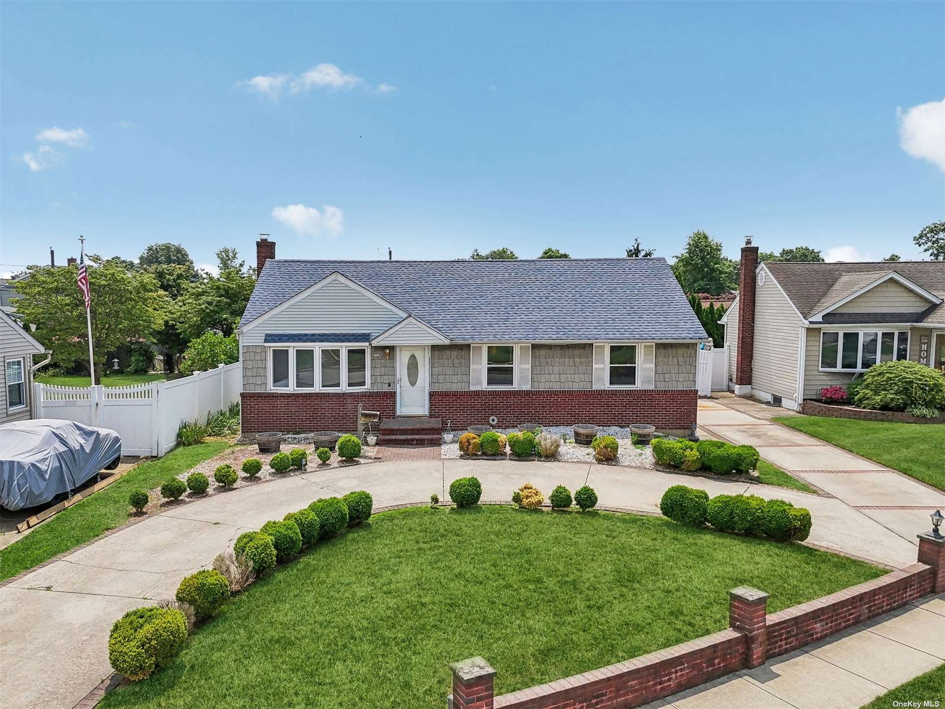 1st Ave, East Meadow, NY 11554