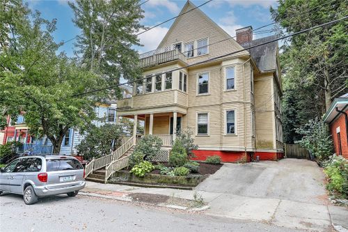 9 Creighton Street, Providence, RI, 02906 | Card Image