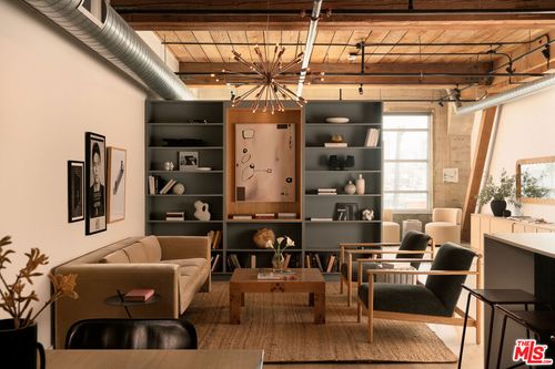 unit-443-530 S Hewitt St, Los Angeles, CA, 90013-1919 | Card Image