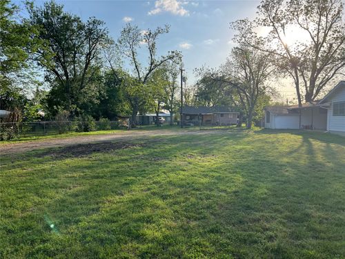 504 Alva, Thrall, TX, 76578-1756 | Card Image