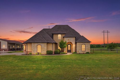 17002 S 11th West Ave, Glenpool, OK, 74033-4202 | Card Image