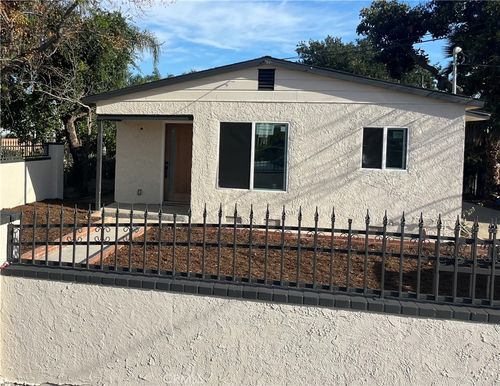 15528 Cobalt St, Sylmar, CA, 91342-3501 | Card Image