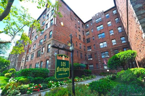 apt-2f-105 Garth Rd, Scarsdale, NY, 10583-3742 | Card Image