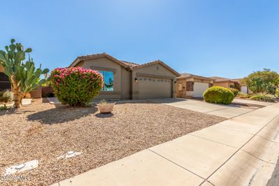 43809 W Elm Drive, House other with 4 bedrooms, 3 bathrooms and null parking in Maricopa AZ | Image 3