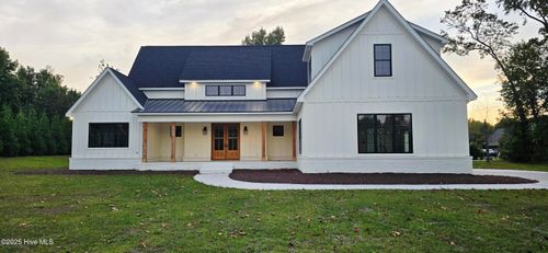 2827 Landing Cir, Grimesland, NC, 27837-9574 | Card Image