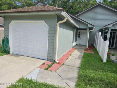 3908 Windridge Court, Townhouse with 2 bedrooms, 2 bathrooms and null parking in Jacksonville FL | Image 1