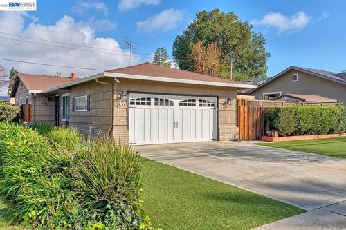 1515 Miramonte Ave, Mountain View, CA, 94040-3049 | Card Image