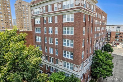 406-5330 Pershing Avenue, St Louis, MO, 63112 | Card Image