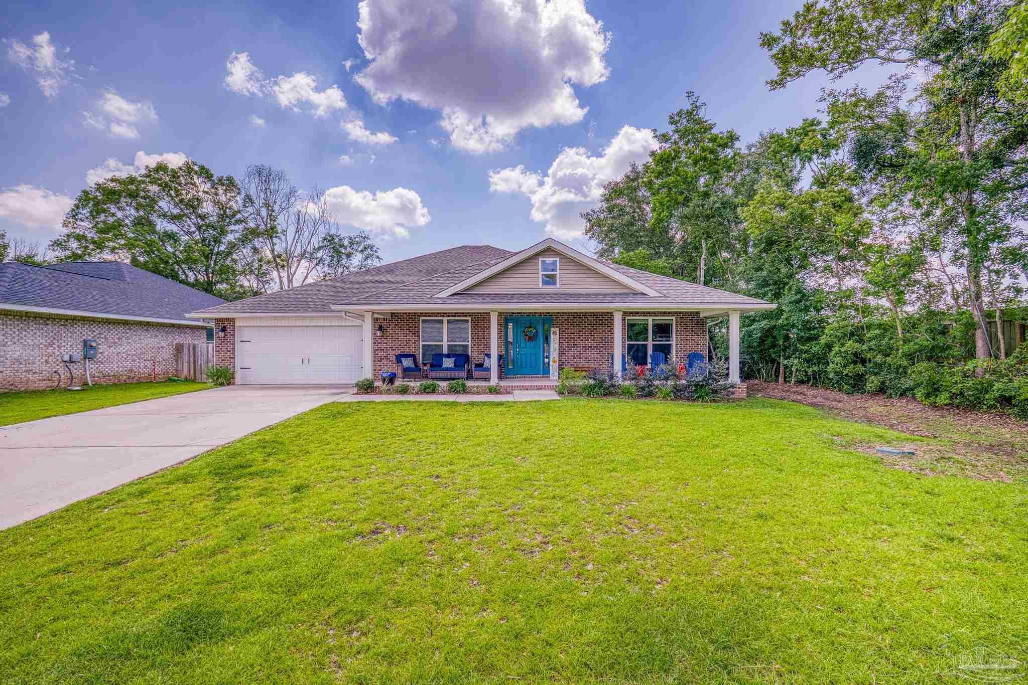 Charred Oak Ln, Pensacola, FL 32526