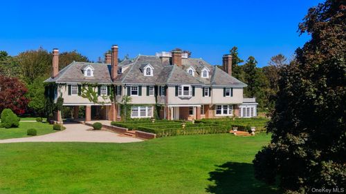 94 Quogue St, Quogue, NY, 11959-9500 | Card Image