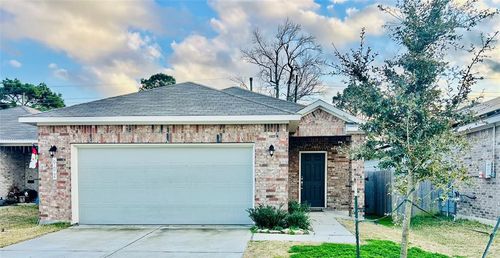 902 Redinger Ridge Drive, Houston, TX, 77336 | Card Image