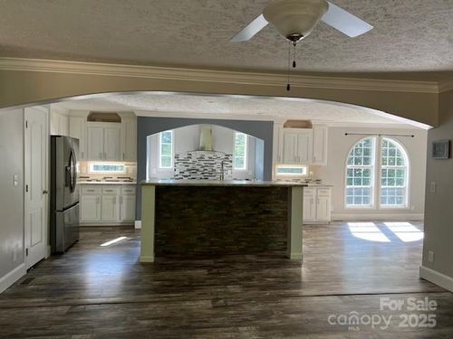 2-4832 Windy Ridge Rd, Morganton, NC, 28655-7779 | Card Image
