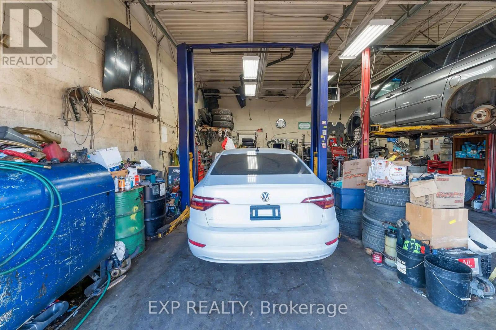 Business Opportunity in Toronto (York University Heights) 5