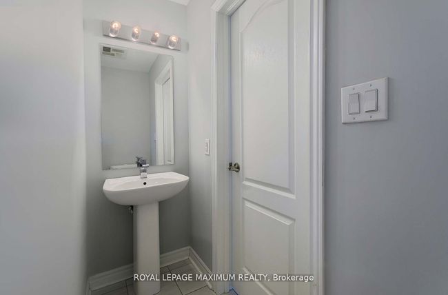 214 - 3905 Major Mackenzie Dr, Condo with 2 bedrooms, 3 bathrooms and null parking in Woodbridge ON | Image 12
