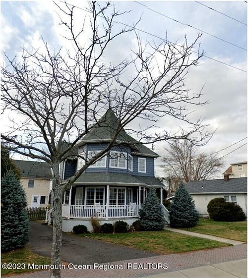 rd2-111 Main St, Avon-by-the-sea, NJ, 07717-1005 | Card Image