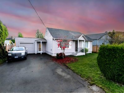 45866 Henley Ave, House other with 4 bedrooms, 2 bathrooms and 5 parking in Chilliwack BC | Image 1