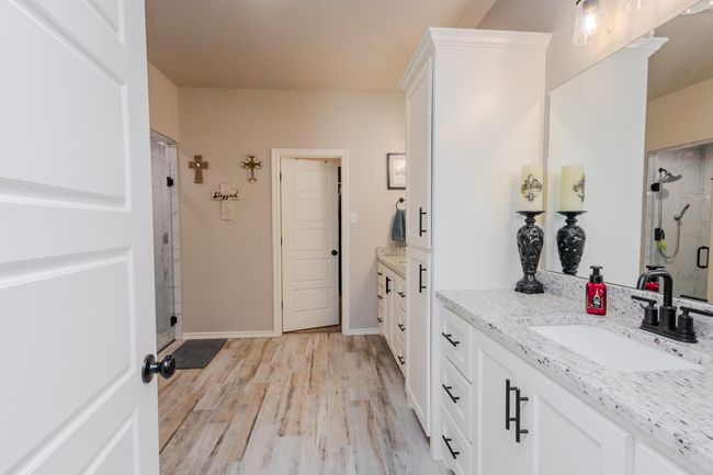 214 Wildcat St, House other with 4 bedrooms, 3 bathrooms and null parking in Wolfforth TX | Image 25