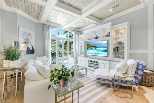 102-510 2nd St, NAPLES, FL, 34102-8623 | Card Image