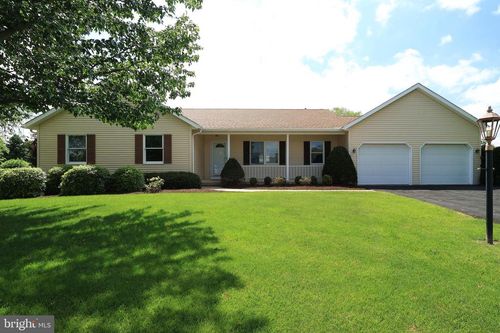 1110 E Springfield Dr, BELLEFONTE, PA, 16823-6741 | Card Image
