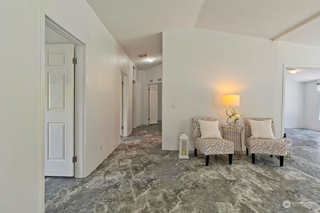 3933 Old Olympic Hwy, House other with 3 bedrooms, 3 bathrooms and 2 parking in Port Angeles WA | Image 19