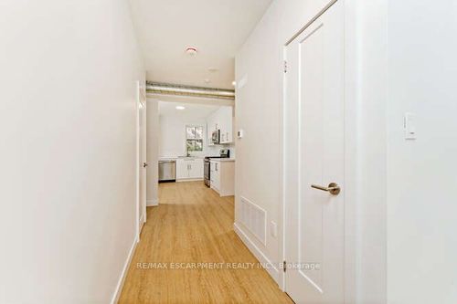 1-127 Victoria Avenue S, Hamilton, ON, L8N2S9 | Card Image