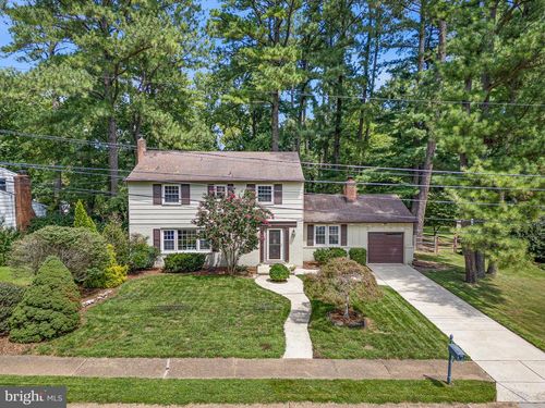 805 Rock Ln, Newark, DE, 19713-2208 | Card Image