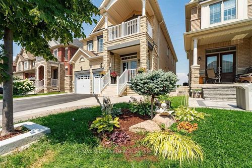 19 Durango Dr, Richmond Hill, ON, L4S2W5 | Card Image