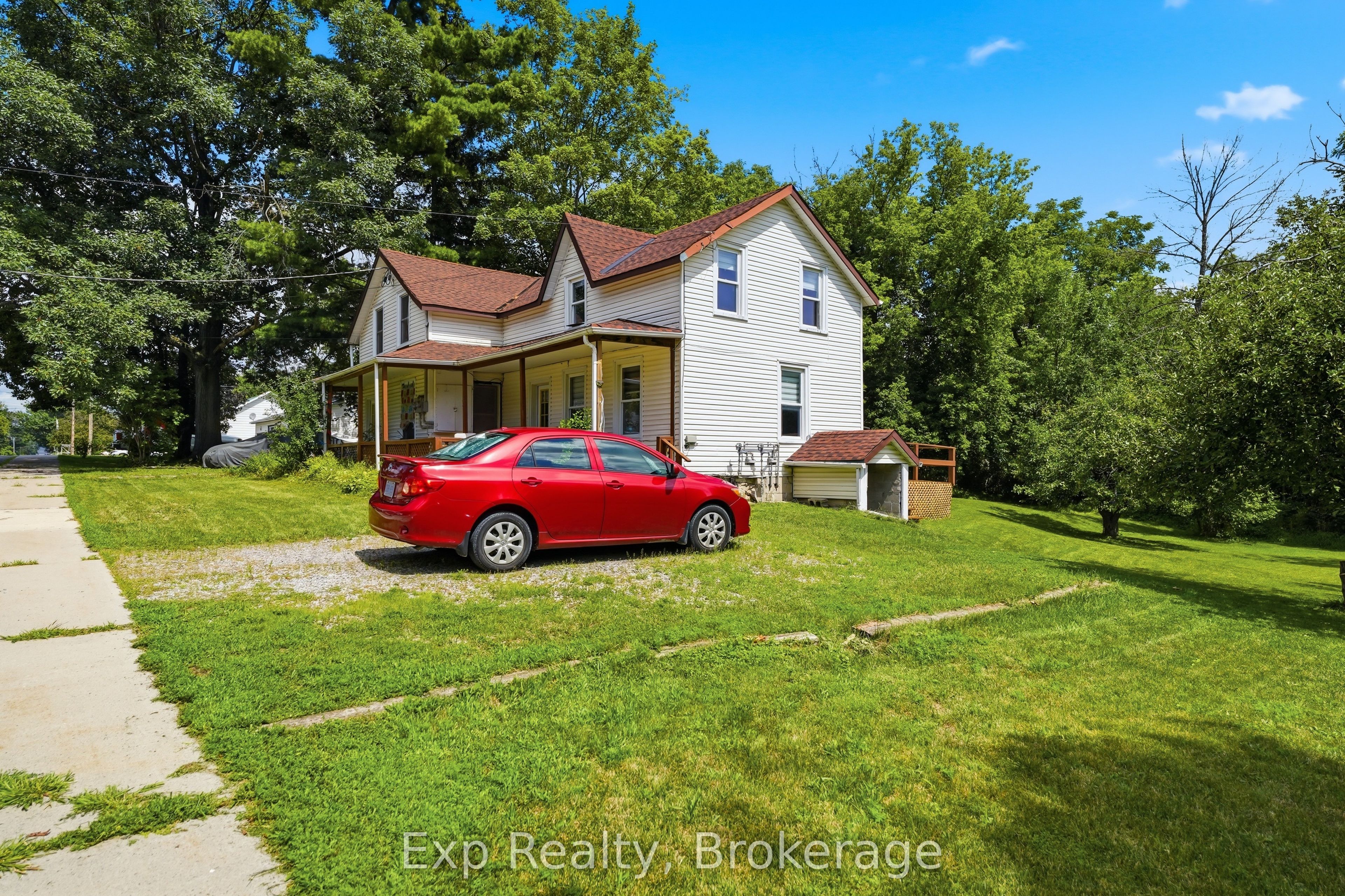 Residential in Marmora and Lake 4
