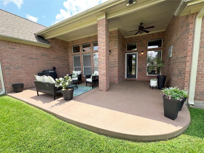Large backyard patio with gas hookups for entertaining friends and family! | Image 25
