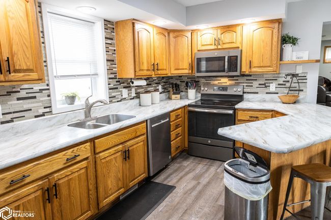 2101 Main Ave, House other with 4 bedrooms, 3 bathrooms and null parking in Clear Lake IA | Image 6
