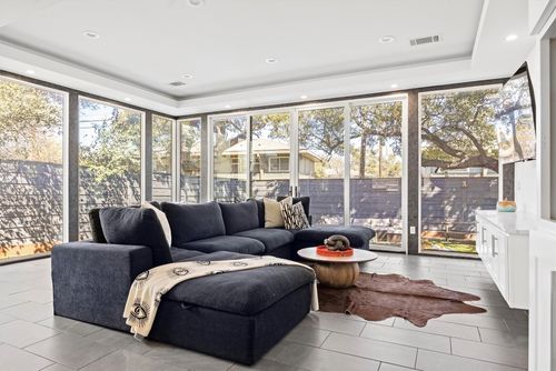 1206 W Oltorf St, Austin, TX, 78704-5331 | Card Image