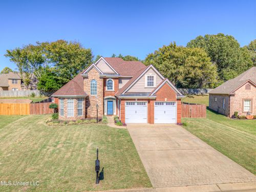 3344 Chateau Cir N, Southaven, MS, 38672-8117 | Card Image