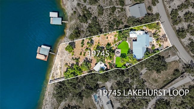 19745 Lakehurst Loop, House other with 2 bedrooms, 2 bathrooms and null parking in Spicewood TX | Image 35